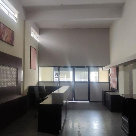 Abuzz Oxfordcaps Bannerghatta Bangalore Exterior photo